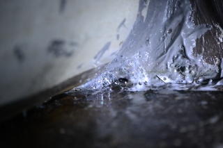 Checking for leaks and bubbles