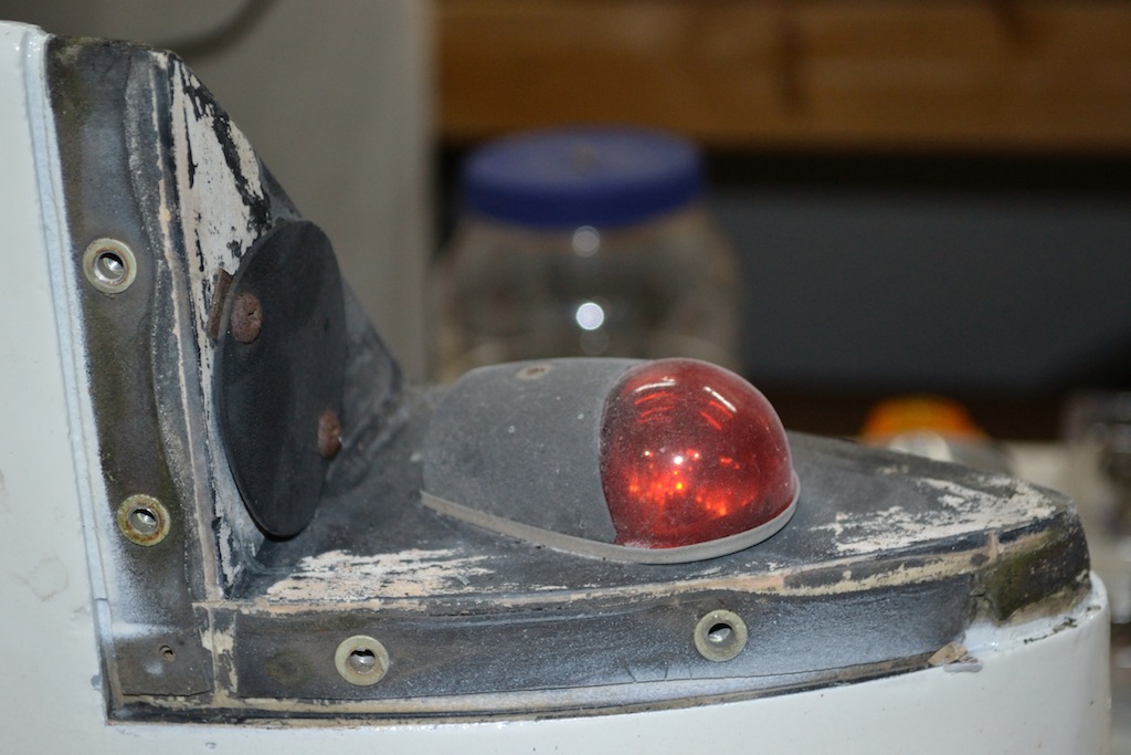 Removing the old lens