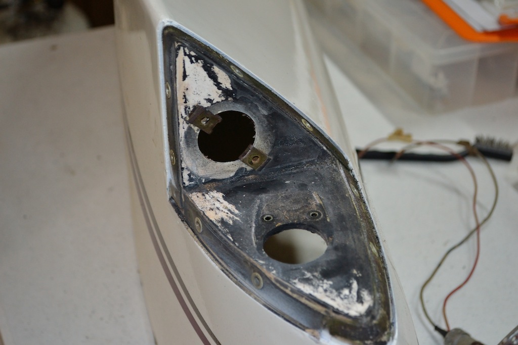 Remove down to bare wingtip