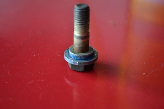 Correct hat washer assembly